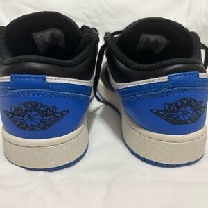Jordan Air 1 low White/royal blue/black